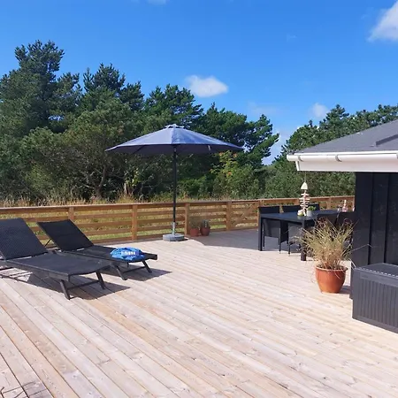 Elgin - 1-8km From The Sea By Interhome Feriehus Lakolk