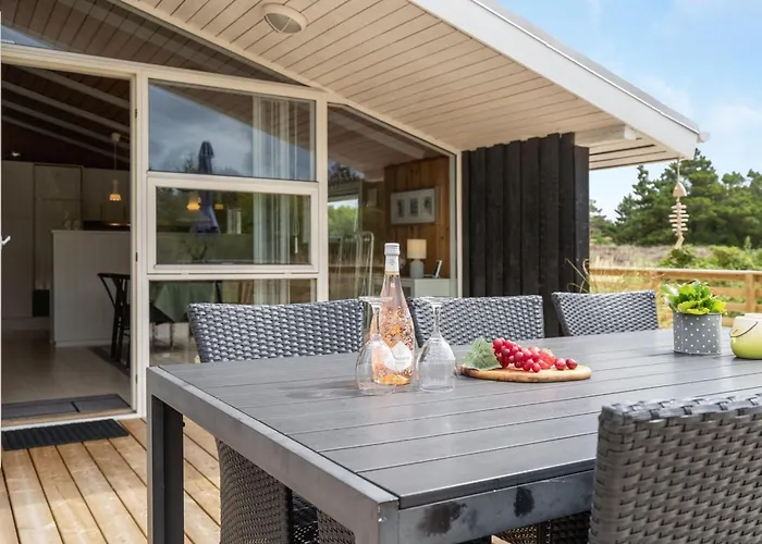 Elgin - 1-8km From The Sea By Interhome Feriehus *