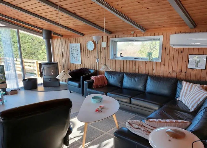 Elgin - 1-8km From The Sea By Interhome