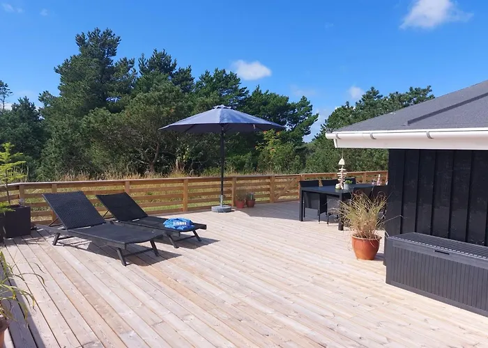 Elgin - 1-8km From The Sea By Interhome Feriehus Lakolk